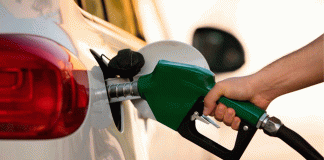 Gasolina con “descuento”: bajan impuestos en plena Semana Santa