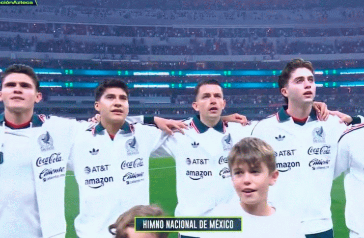 #VIDEO/ Fidalgo canta el himno mexicano y se gana a la afición