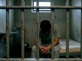 Indignación por muerte de mexicano en centro migratorio de EU