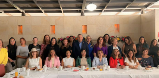 Mujeres empresarias son motor de la economía en Michoacán: JC Barragán