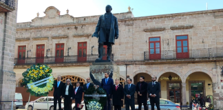 “El respeto al derecho ajeno es la paz”, Rinden homenaje a Benito Juárez por su Natalicio