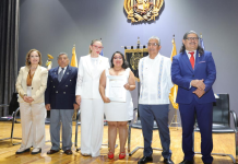 Margarita Arreola recibe presea de UMSNH por nuevas voces en la comunicación de Michoacán