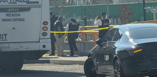 Adulto mayor muere en la ambulancia que los canalizaba a un hospital de Ciudad Salud