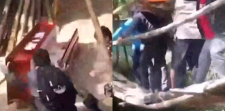 #VIDEO // Procesión fúnebre caen de puente; difunto sale de ataúd y es arrastrado por río