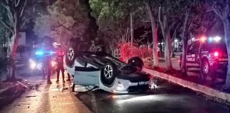 Volcadura en Avenida La Huerta: autoridades hallan vehículo abandonado tras fuerte choque