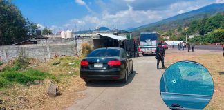 Criminales matan a dos jovencitas a bordo de un vehículo, en Tingambato