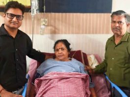 Mujer con muerte cerebral despierta luego de que la ambulancia golpeara un bache