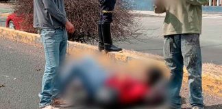 Motociclista derrapa en la avenida Madero Poniente de Morelia