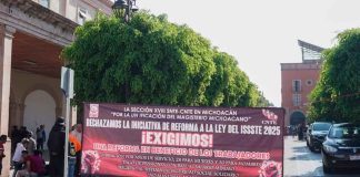 CNTE toma alcaldías en Michoacán y mantiene paro de 72 horas