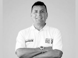 Candidato a diputado es asesinado a ladrillazos durante acto de campaña Candidato a diputado es asesinado a ladrillazos durante acto de campaña