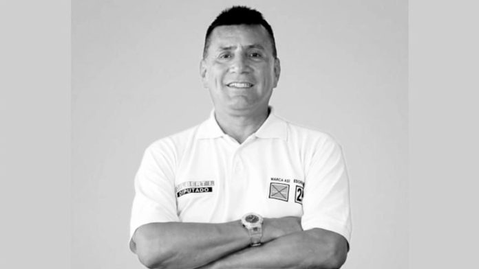 Candidato a diputado es asesinado a ladrillazos durante acto de campaña