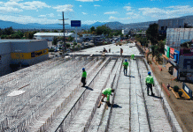 ¡No más espera en el tráfico! El paso vial de Policía y Tránsito tiene un 80 % de avance