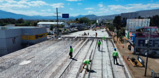 ¡No más espera en el tráfico! El paso vial de Policía y Tránsito tiene un 80 % de avance