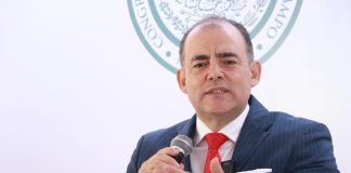 Baltazar Gaona anuncia que la UMSNH inició un juicio político en su contra