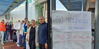 Personal del Centro Estatal de Atención Oncológica cierra sus puertas ante falta de pago de sus quincenas