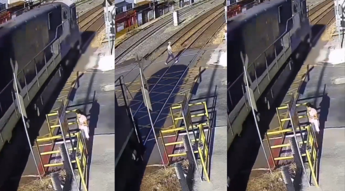 #Video || Muere mujer tras ser arrollada por un tren en Brasil; llevaba audífonos y no escuchó la señal de advertencia