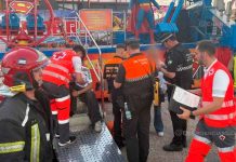 #VIDEO Cuatro lesionados en un juego de la Feria de Abril en Sevilla.