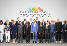 #Video || Presidenta Claudia Sheinbaum propone en IV Cumbres en Defensa de la Democracia, destinar 10% del gasto mundial en armamento a programa global de reforestación y a México sede de la Cumbre en 2027