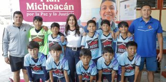Gabriela Molina reconoce a campeones estatales del Mundialito Escolar
