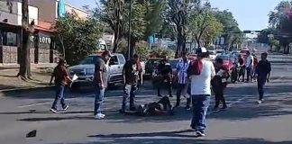 Adulta mayor es atropellada por motociclista frente al Palacio del Arte, Morelia