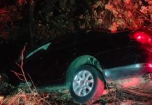 Hombre muere al volcar su vehículo en la carretera Chilchota – Huecato