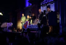 A paso lento y con una corte fúnebre, decenas de morelianos y turistas celebraron la edición 50 de la Procesión del Silencio en Morelia