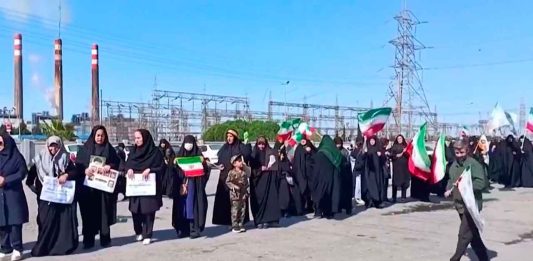 #VIDEO Irán se moviliza ante advertencias de Donald Trump; miles protestan en las calles