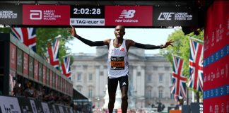 #Video || El keniano Sawe hace historia al ganar el Maratón de Londres y romper la barrera de las dos horas