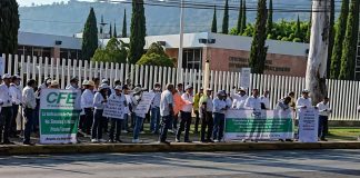 Jubilados de la CFE protestan en Morelia para exigir pensiones dignas