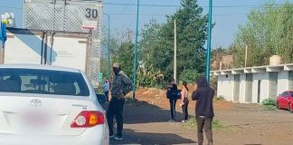 Normalistas se apoderan de camión abarrotero en Tiripetío