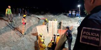 Rescatan a hombre sepultado mientras cavaba una fosa en San José del Cabo