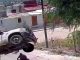 #VIDEO// Camioneta sin frenos vuelca en Oaxaca y casi aplasta a copiloto; todo quedó en video