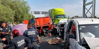 Tráiler embiste a más de 8 autos en Ecatepec; hay un fallecido y varios lesionados