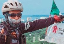 Hombre de 63 años recorre más de mil kilómetros en bicicleta para ayudar a niños con cáncer.