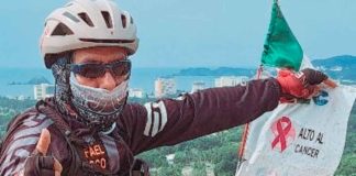 Hombre de 63 años recorre más de mil kilómetros en bicicleta para ayudar a niños con cáncer.