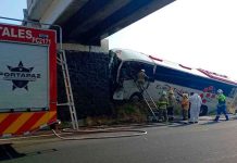 Accidente de autobús de pasajeros en la Autopista de Occidente.