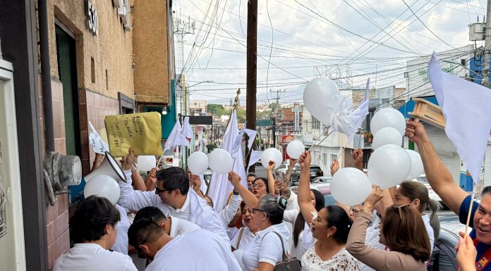 En ambiente de apoyo, se registra Mario Ordaz por la dirigencia nacional del SNTISSSTE