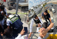 Policía Morelia rescata a persona en el distribuidor vial de salida a Mil Cumbres