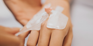 Suman 6 muertos tras aplicación de “sueros vitaminados” en clínica privada de Sonora