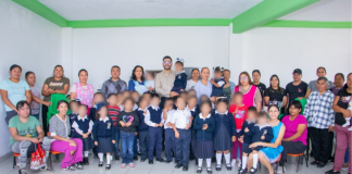 Alexis Velázquez lleva equipamiento a preescolar de Capacho