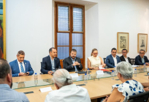 Gobierno de Michoacán instala mesa de diálogo para destrabar huelga en la UMSNH: Raúl Zepeda