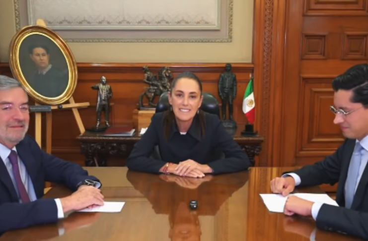 Canciller anuncia su salida de SRE y presentan a su remplazó: Roberto Velasco