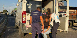 Choque entre auto y camioneta deja 3 heridos en el Libramiento Poniente de Morelia