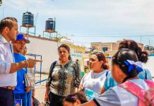 Gerardo Olloqui supervisa modernización del alumbrado en Colinas del Paraíso