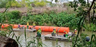 VIDEOS | Refuerzan cerco acuático en el Río Bravo frente a Matamoros con boyas inteligentes
