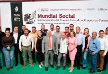 Firman alcaldes de Michoacán convenio con la Federación para construir canchas de fútbol 5