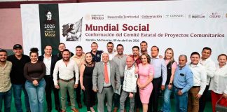 Firman alcaldes de Michoacán convenio con la Federación para construir canchas de fútbol 5