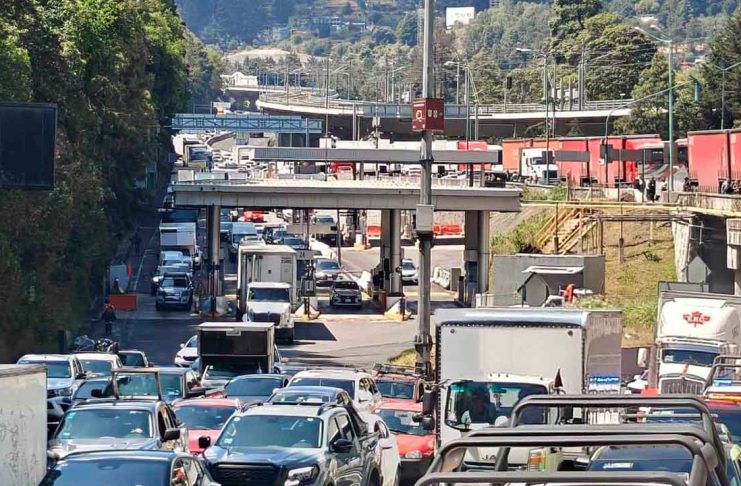 Continúan bloqueos de transportistas en México este 7 de abril; estas son las carreteras afectadas