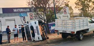 Se registra choque entre dos vehículos en la Madero Poniente de Morelia