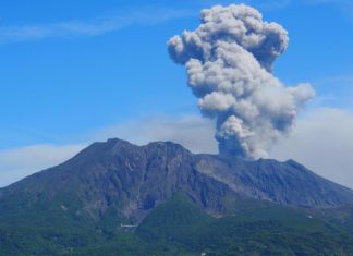 #Video || Erupción del volcán Sakurajima genera alerta en Japón